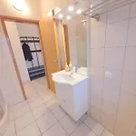 Steelcity Apartment *