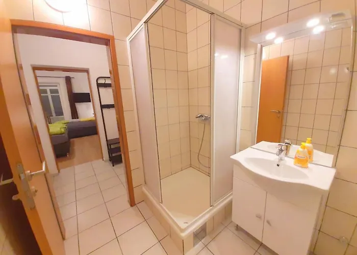 Steelcity Apartmán *