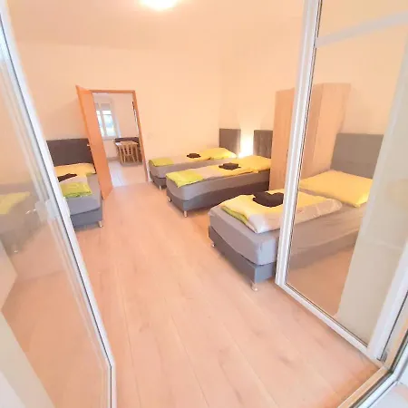 Steelcity Apartamento *