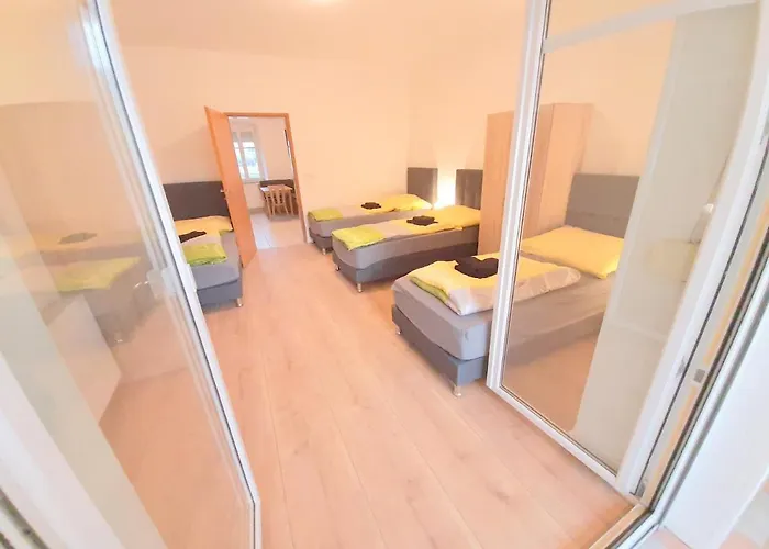 Steelcity Apartament *